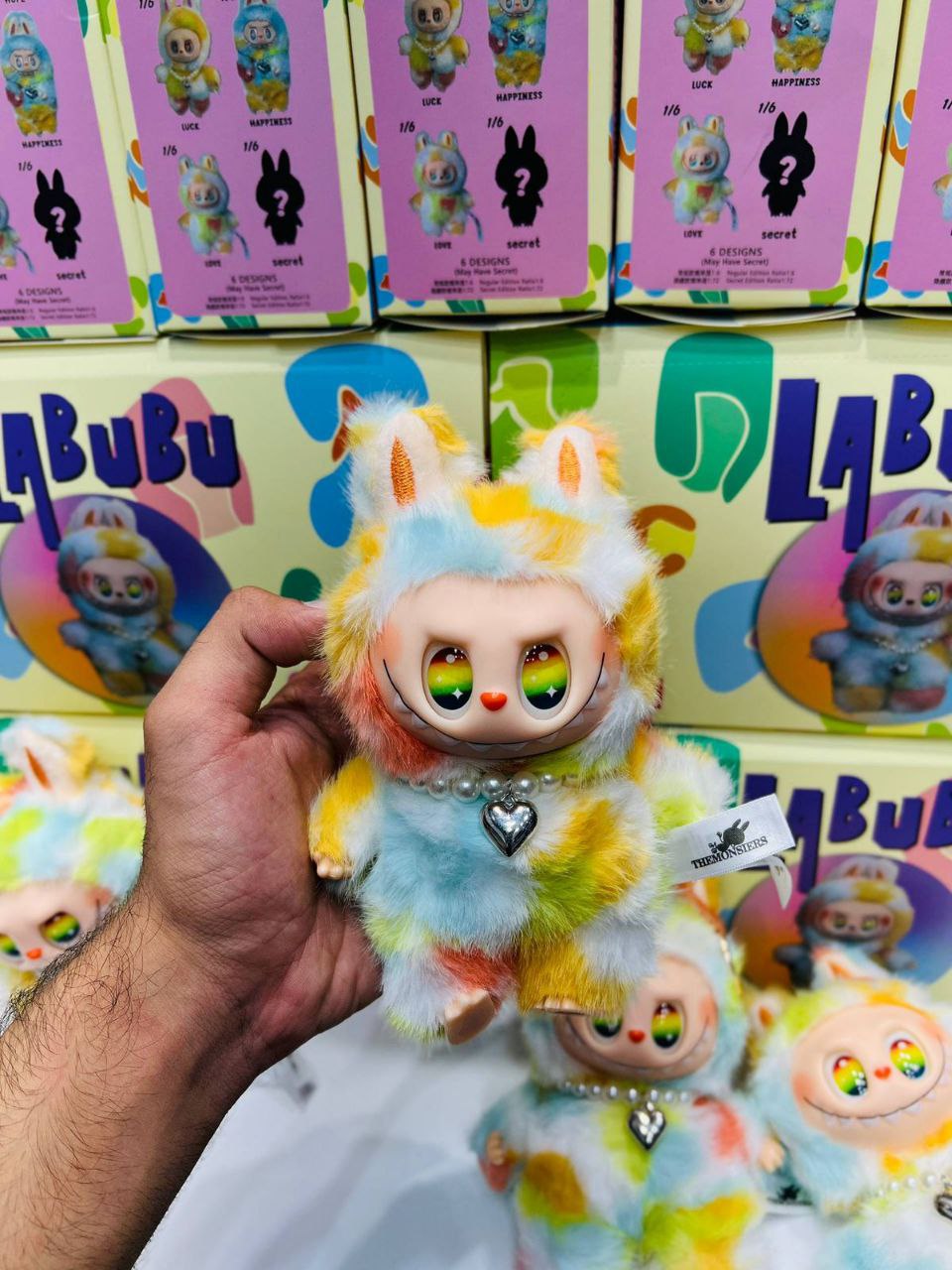عروسک لبوبو ورژن ۵ برند POP MART اورجینال چین همراه کارت و جعبه
