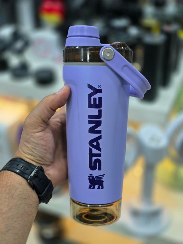 شیکر استنلی ۵۹۰ میلی لیتر مخزن دار مدل Activate Shaker Bottle